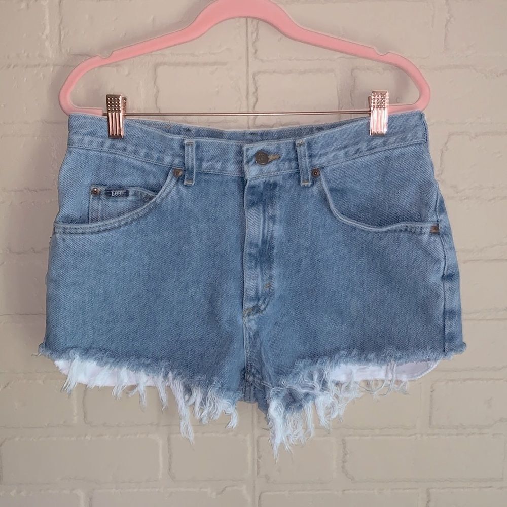 Vintage Frayed Jean Shorts‎